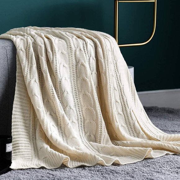 Cream White Knit Cable Knit Weave Pattern Decorative Bed Warm Accent Blanket